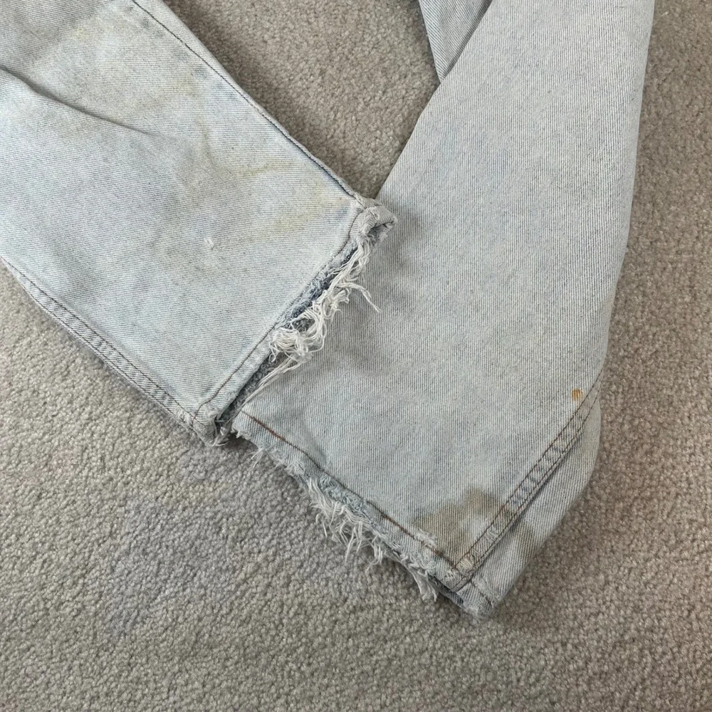 Vintage 90s Levi's 550 Relaxed Fit Jeans Men's‎ 33x30 Light Wash Distressed USA
